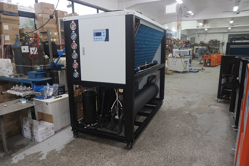 shell and tube type water chiller
