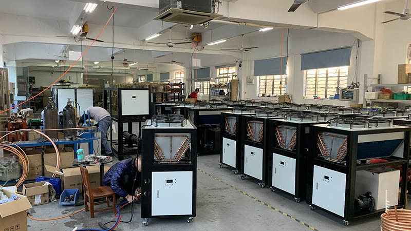 How to select an air-cooled water chiller suitable for a specific application?