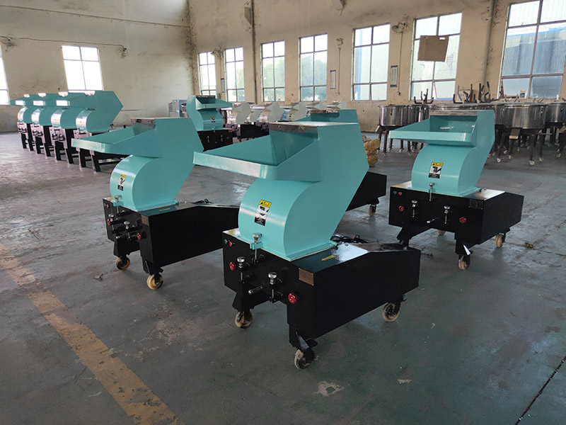 How to Choose a Suitable Plastic Crusher Shredder 