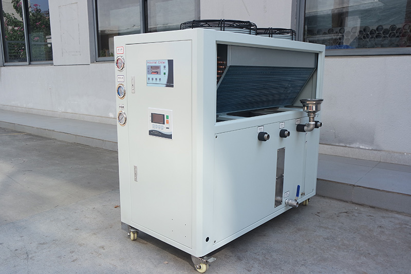  Cold and Hot Integrated Chiller: Leading the New Trend of Refrigeration