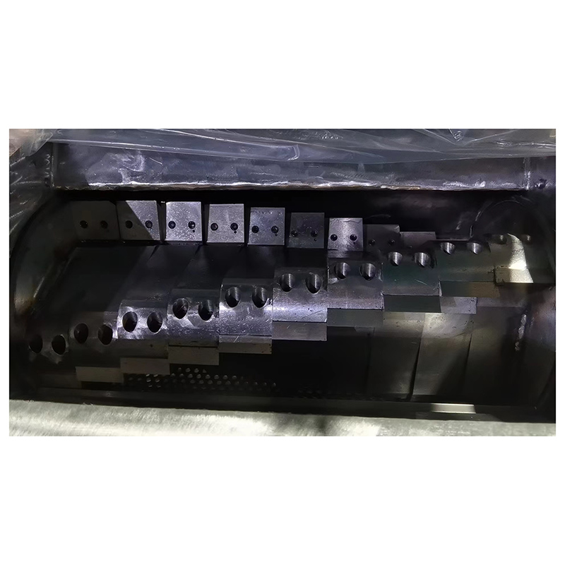 Reverse Claw Design: The Innovative Highlight of Plastic Crushers